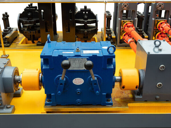 Intelligent industrial pipe welding machine - Image 3