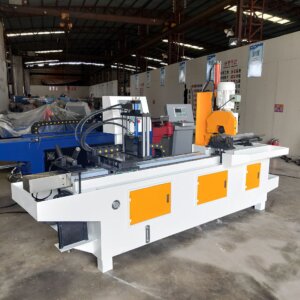CNC pipe cutting machine