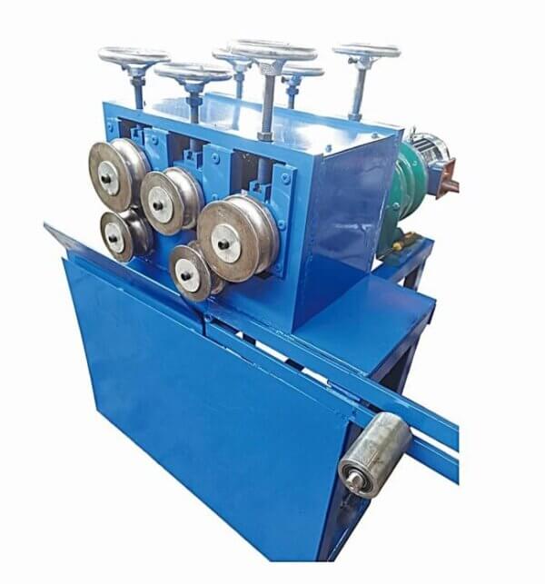 Five-wheel vertical circle forming machine