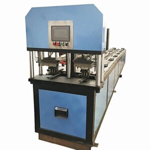 Servo feeding punching machine