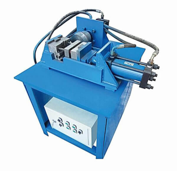 Hydraulic arc cutting and tube shrinking integrated machine