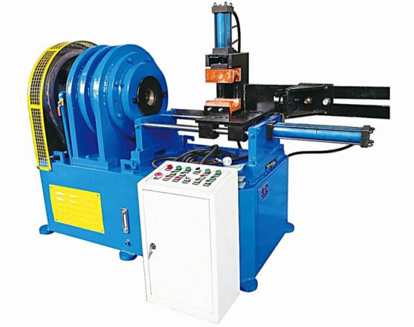 Automatic feeding and tube shrinking machine
